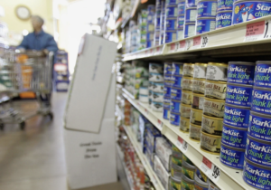 picture of tuna at grocery store